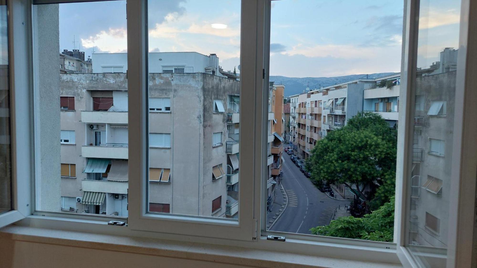 Room With Private Toilet And Terrace In City Center In Shared Apartment Split Zewnętrze zdjęcie